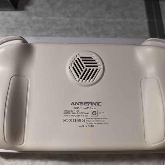 Retro Handheld - Picture 6 of 17